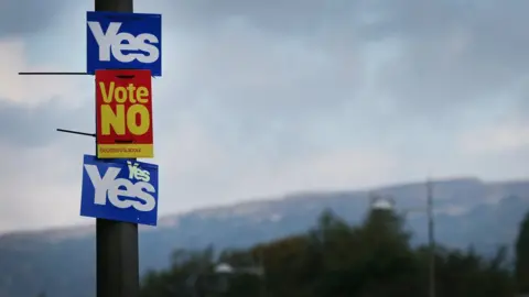 Getty Images Yes and No campaign posters