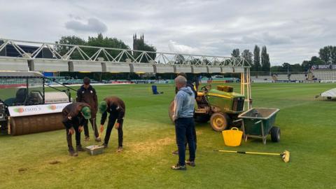 Worcestershire's groundstaff had the problem area under an infra-red lamp