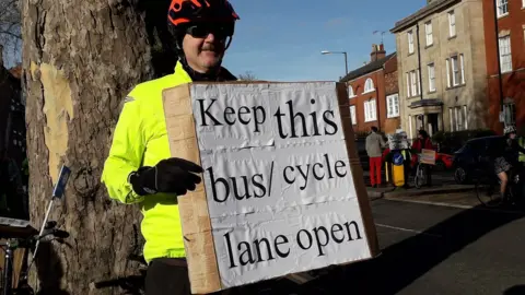 Cyclists protest