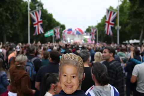 Getty Images Crowds at the Jubilee show