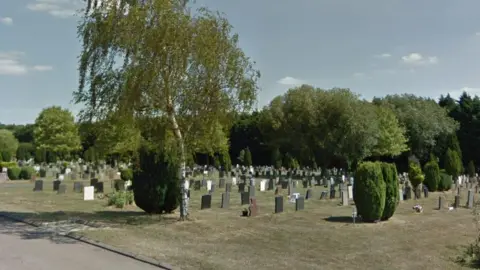 Google The Vale cemetery in Luton
