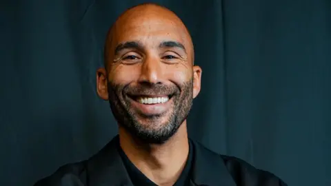 Walsall's new head coach Lee Grant