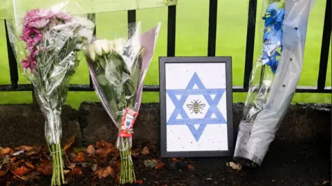 e7ab0fd0-a054-11f0-b687-23a5afa8b42e.jpg Manchester synagogue attack victims 'always smiling' and 'kind'