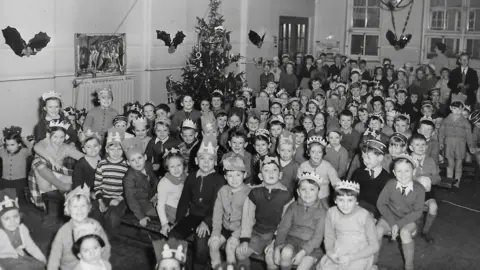Alfred Street School Pupils of Alfred Street School in the Lower Hall at Christmas in the 1950s