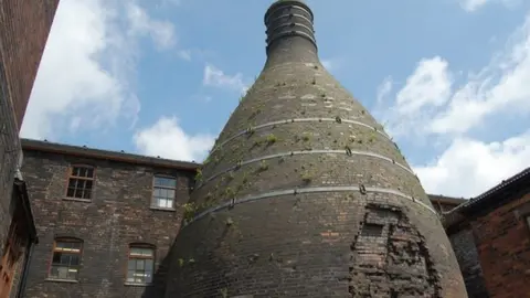 Bottle kiln