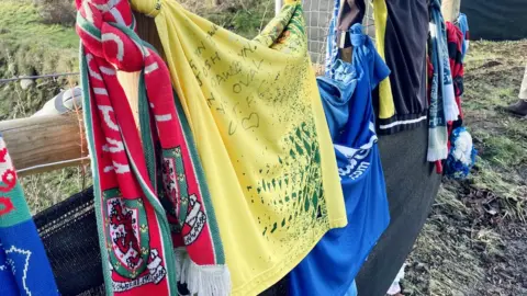 Y Byd ar Bedwar Tributes to Joshua