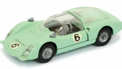 Vectis Porsche model