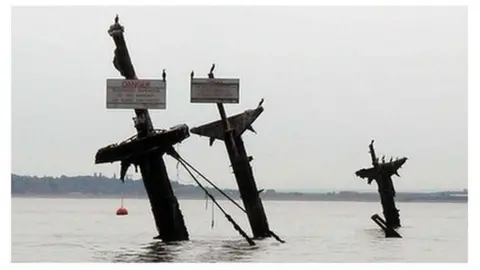 Other Masts of SS Richard Montgomery