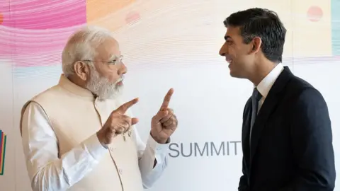Getty Images India's Prime Minister Narendra Modi and Rishi Sunak