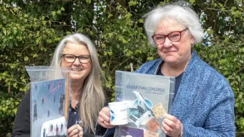 Hansons Claire Howell and Deborah Williams