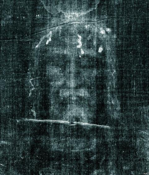 How did the Turin Shroud get its image? - BBC News