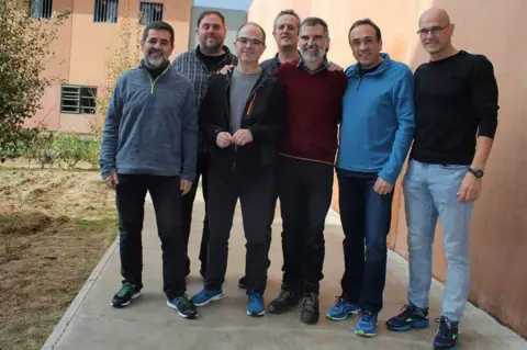AFP Catalan separatists posing for photo in Lledoners jail