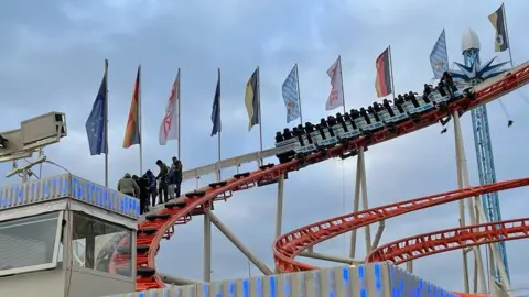 Winter Wonderland power cut shuts Looping Munich rollercoaster