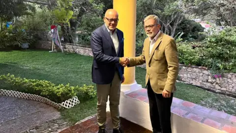 Jorge Rodríguez meets with Gerardo Blyde