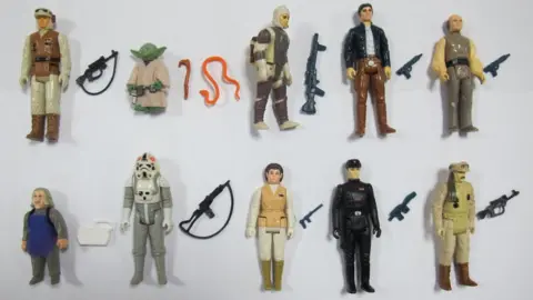 Sheffield Auction Gallery Star Wars Action Figures