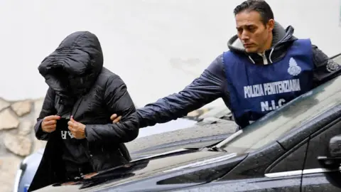 EPA Woman held in anti-Camorra raid, Dec 2017