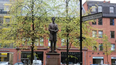 George Holt Abraham Lincoln statue in Manchester