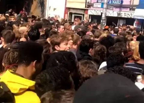 @tobyyyy69/PA Crowd outside venue