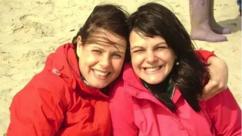 Family photo Trudy and Tessa