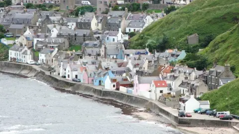 Ian Smith/Geograph Gardenstown