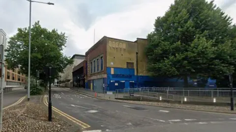 A google street view of an old Odeon cinema.