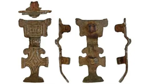 The British Museum Portable Antiquities Scheme The brooch