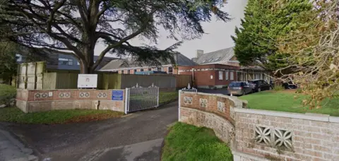 Raac concrete found in second Devon school