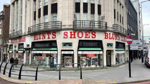 An image of Blunts Shoes in Leicester