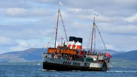 The paddle steamer Waverley