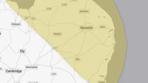 Met Office A map of Suffolk and Norfolk with a yellow patch over parts detailing the weather warning. 