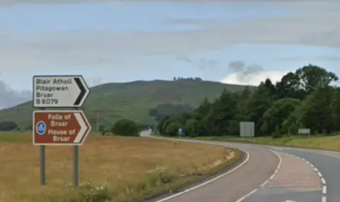 A stretch of road with two signs. One says Blair Atholl, Pitagowan, Bruar and B8079. The other says Falls of Bruar, House of Bruar.