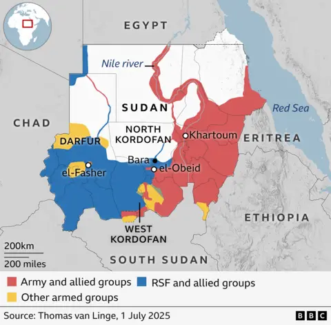 Mapa mostrando quem controla quais partes do país. A área vermelha - representando o exército e os grupos aliados - domina o Oriente, incluindo Cartum, enquanto a área azul - representando o RSF e seus aliados - domina o sudoeste, incluindo grande parte de Darfur.