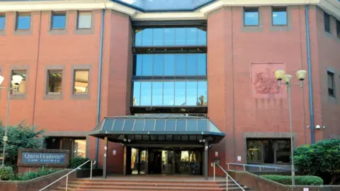 A photo of Birmingham Crown Court from the outside. 