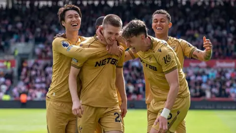 Crystal Palace's players celebrating