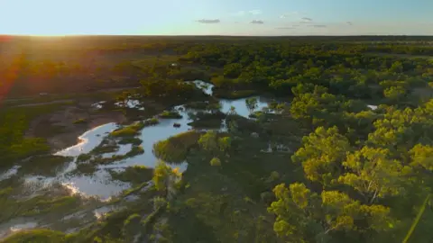 Doongmabulla Springs