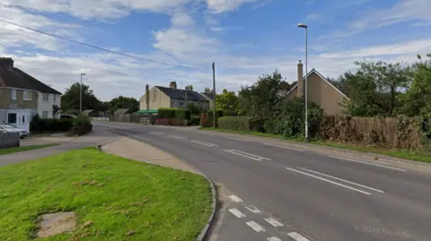 Google road - Glebe Way in Histon - from a street view camera showing a stretch of road and housing on either side