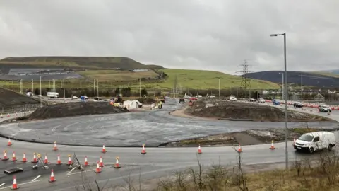 Roadworks on the A465 Heads of the Valleys