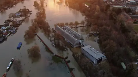 Richard Pinches Moving and Still Images Flooded Henley