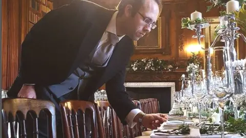 Simeon Rosset Simeon Rosset checking table settings