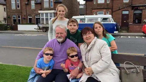 Hunter family Wallace Hunter and family