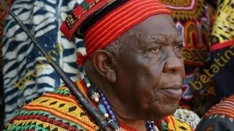 Cameroon's Mankon people mourn 'missing' king and welcome successor