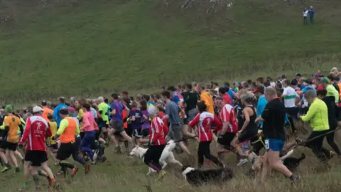 Dovedale Dash Hundreds of people running in the Dovedale Dash