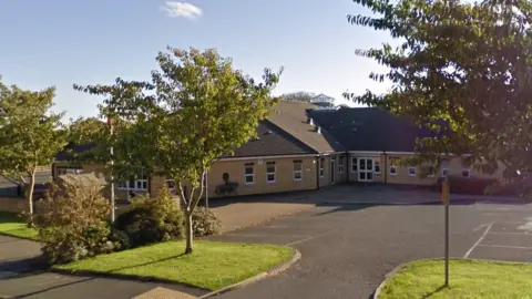 Google Scoill Vallajeelt