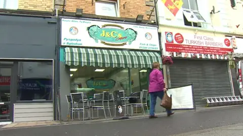 J&C Chippy, Caernarfon