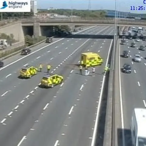 Highways England M25