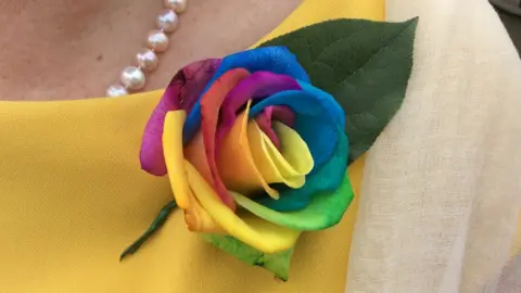 guest's rainbow rose