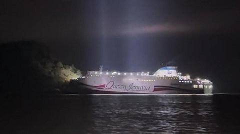 South Korean Ferry Aground: All 267 Rescued, Thanks to Quick Coast Guard Response