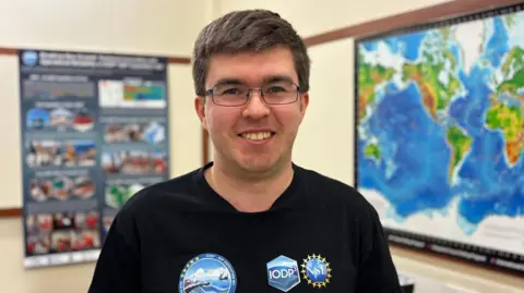 Dr Andrew McIntyre in the lab at the University of Leicester