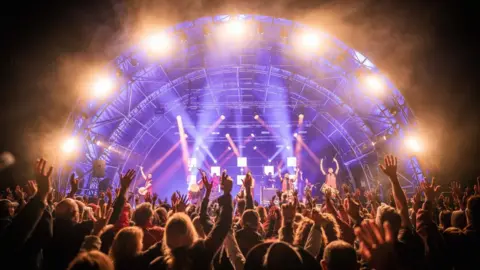 Robin Fellows-Weir Shrewsbury Folk Festival