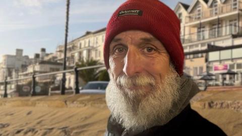 Can fake rock pools and elk revive this 